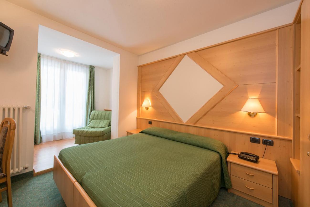 קסטלו די פיימה Hotel Italia מראה חיצוני תמונה